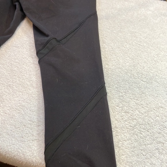Lululemon black cropped leggings - Picture 7 of 11